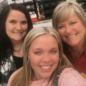 Meet your Posher, Julie